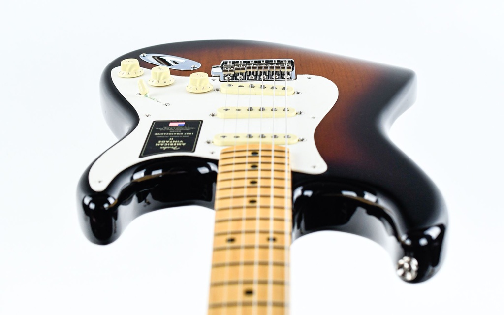 Fender American Vintage II 57 Stratocaster MN 2 Color Fender American Vintage II 57 Stratocaster MN 2 Color